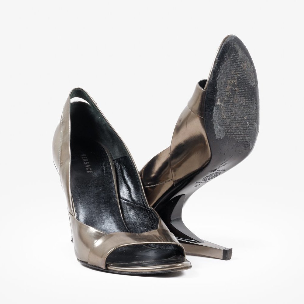 Versace Silver Metallic Sandals - Picture 5 of 10